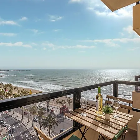 Apartment Beachfront With Spectacular Views And Swimming Pool