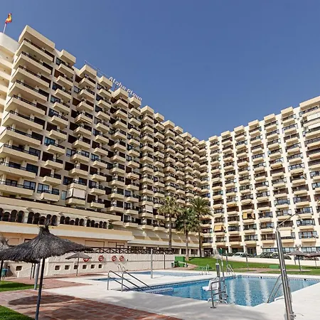 Beachfront With Spectacular Views And Swimming Pool Apartment Benalmadena