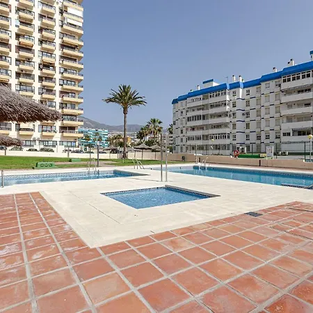 Beachfront With Spectacular Views And Swimming Pool *