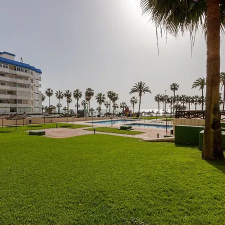 Beachfront With Spectacular Views And Swimming Pool Benalmadena