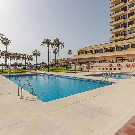 Beachfront With Spectacular Views And Swimming Pool
