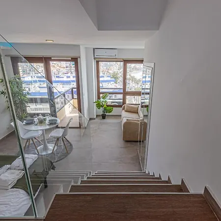Apartment Beachfront With Spectacular Views And Swimming Pool *
